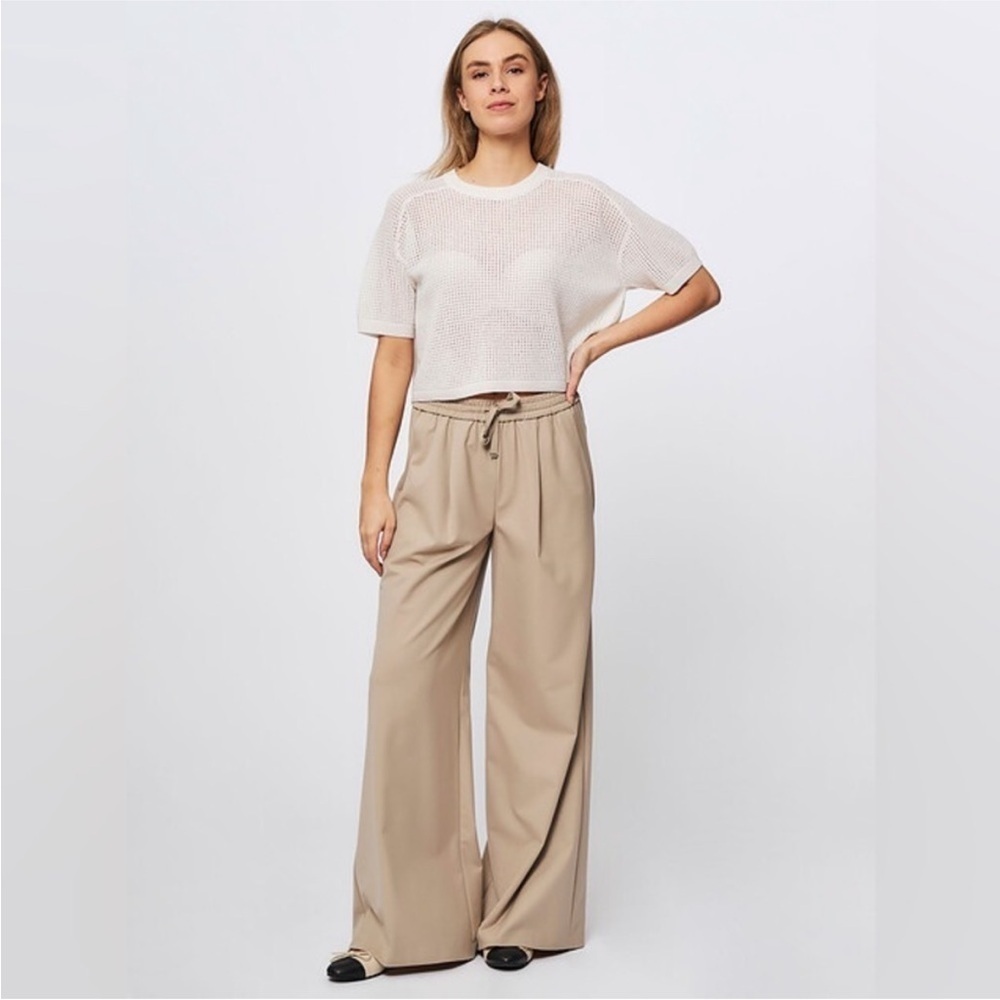 NWT Noname Cashmere Amelia Mesh Open-Knit
Top in cream/off white Sz M